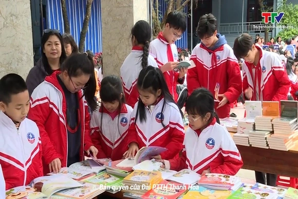 Trường Tiểu học,THCS,THPT Đông Bắc Ga tổ chức Hội sách mùa xuân 2025 – Hướng nghiệp trong kỷ nguyên 