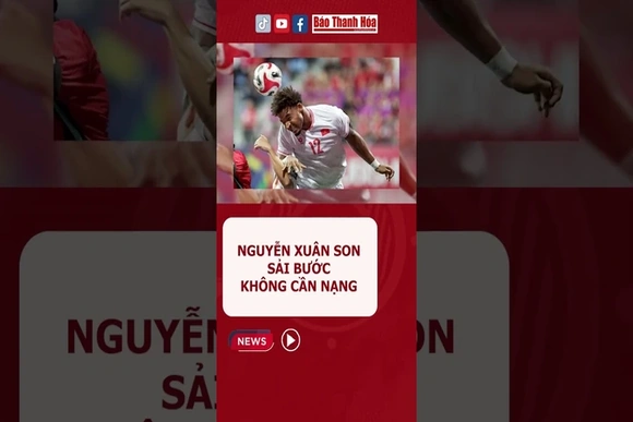 Nguyễn Xuân Son sải bước không cần nạng