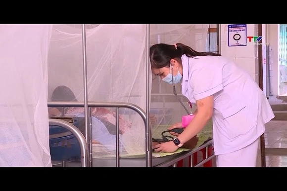 Cảnh báo nguy cơ sốt xuất huyết bùng phát trái mùa