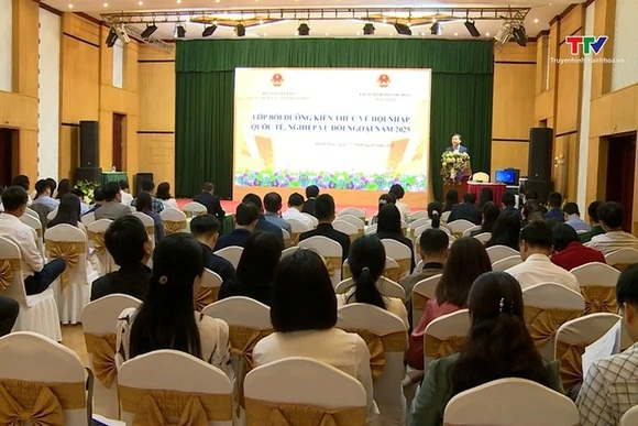 Bồi dưỡng kiến thức về hội nhập quốc tế, nghiệp vụ đối ngoại năm 2025