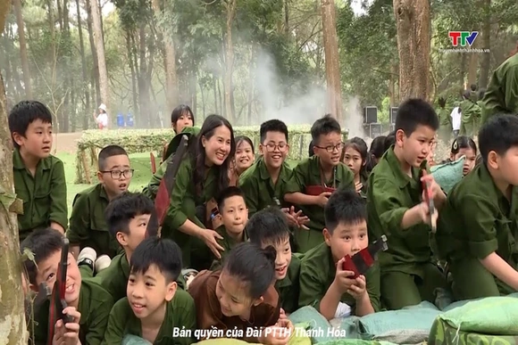 Bồi dưỡng tình yêu quê hương cho học sinh