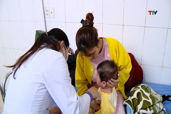 Tăng cường phân luồng, thu dung, điều trị và kiểm soát lây nhiễm sởi