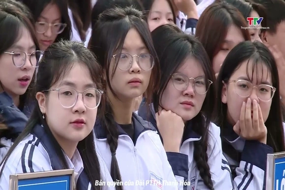 Lái xe an toàn, vì tương lai xanh