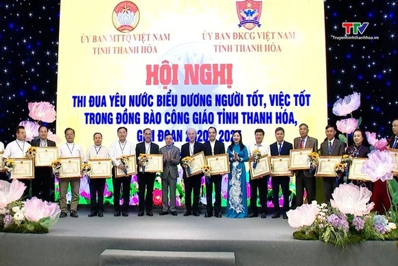 Hội nghị thi đua yêu nước biểu dương người tốt, việc tốt 
trong đồng bào Công giáo tỉnh Thanh Hóa, 