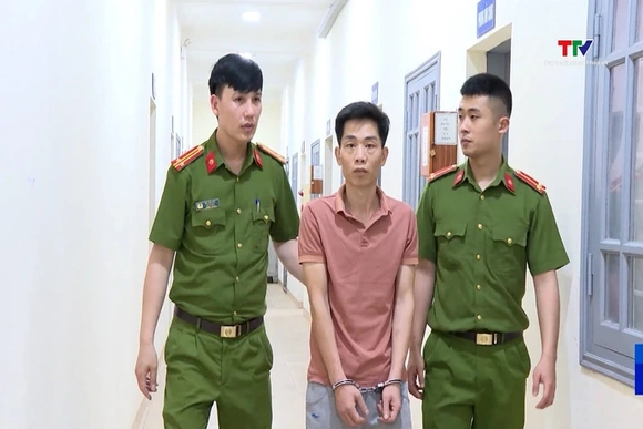 Bắt tạm giam 3 đối tượng lừa đảo chiếm đoạt tài sản  bằng thủ đoạn “chạy án”