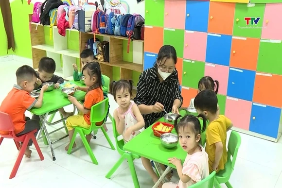 Chất lượng bữa ăn tại các nhóm trẻ mầm non tư thục còn nhiều hạn chế