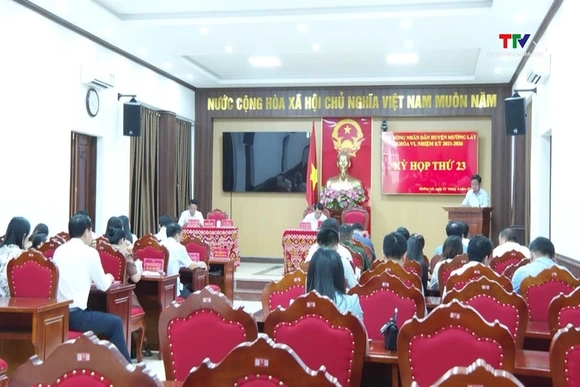 Hội đồng nhân dân huyện Mường Lát thông qua nghị quyết tán thành chủ trương đặt tên gọi xã Mường Lát