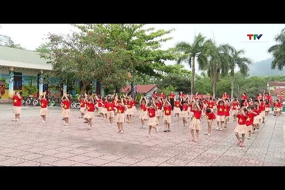Sôi nổi các hoạt động hướng đến ngày 30/4 tại các trường học