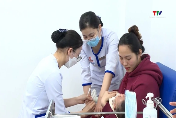Tiêm chủng cho tất cả mọi người là điều có thể thực hiện được