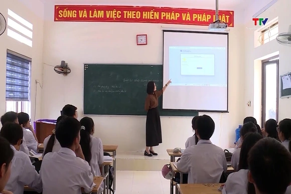 Từ 2025, thi và xét tốt nghiệp THPT có gì khác?