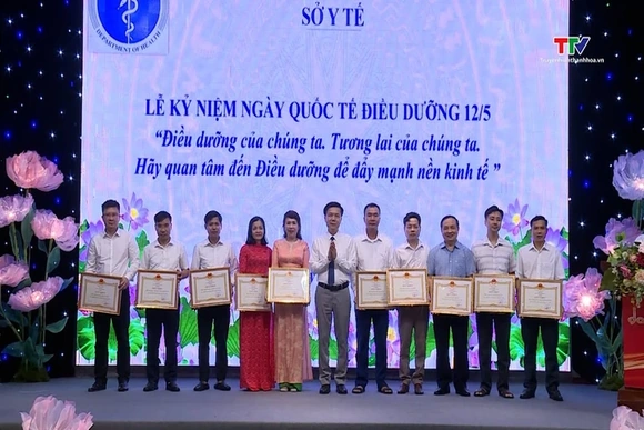 Kỷ niệm Ngày Quốc tế Điều dưỡng