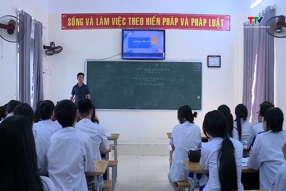 Từ năm 2025: Thí sinh thi tốt nghiệp THPT với 2 môn bắt buộc và 2 môn tự chọn