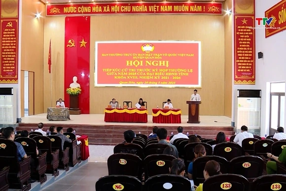 Đại biểu Hội đồng Nhân dân tỉnh tiếp xúc cử tri huyện Quan Hóa