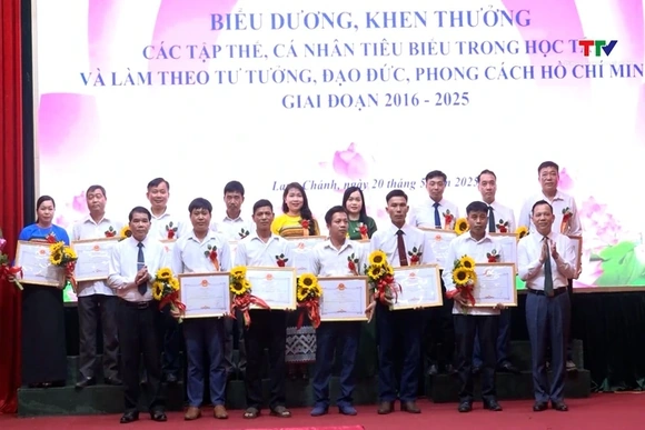 Lang Chánh tổng kết 10 năm triển khai Chỉ thị 05 của Bộ Chính trị