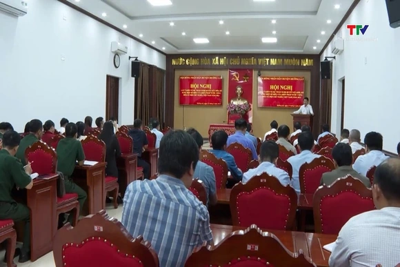 Mường Lát: Hội nghị lấy ý kiến về dự thảo Nghị quyết sửa đổi, bổ sung một số điều của Hiến pháp năm 
