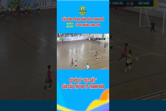 Cú vô lê “cực gắt” của cầu thủ nhí mang áo số 12 của đội U8 TP Thanh Hoá #baothanhhoa