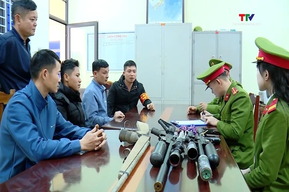 Thu hồi gần 700 khẩu súng và hàng nghìn vật liệu nổ, vũ khí thô sơ