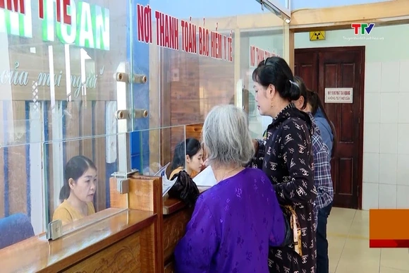 Từ 1/7, khám chữa bệnh trái tuyến được hưởng 100% bảo hiểm y tế