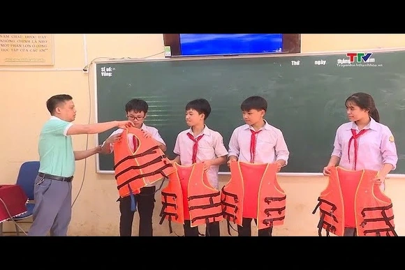 Phấn đấu đến 2035, 90% học sinh được thực hành kỹ năng phòng, chống đuối nước