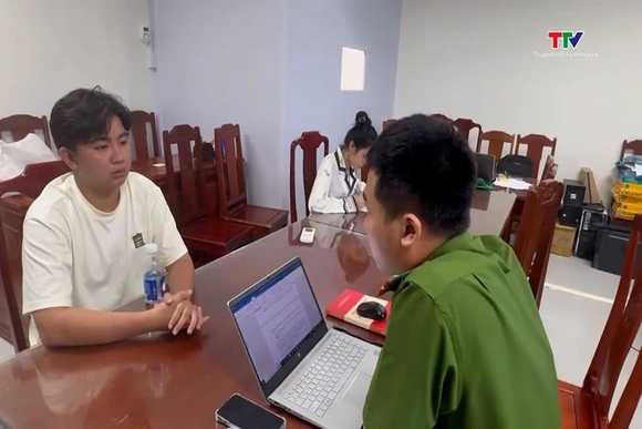 Triệt xoá ổ nhóm lừa đảo chiếm đoạt tài sản trên không gian mạng
