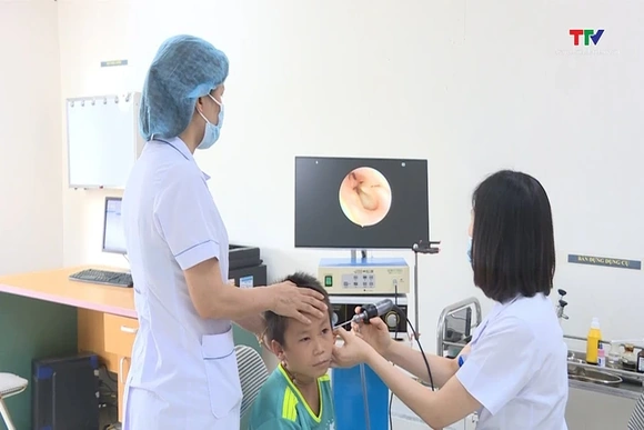 Bản tin Sức khỏe 26/6: Cẩn trọng với bệnh viêm tai giữa ở trẻ em
