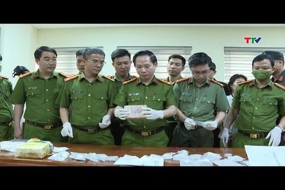 Triệt xóa đường dây mua bán trái phép ma túy liên tỉnh, thu giữ gần 5,6kg ma túy