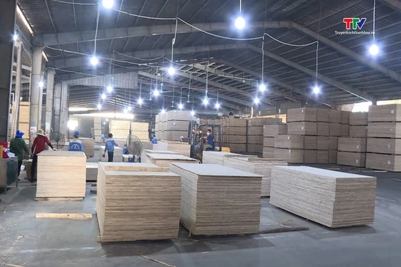Đảm bảo sức khỏe người lao động trong mùa hè