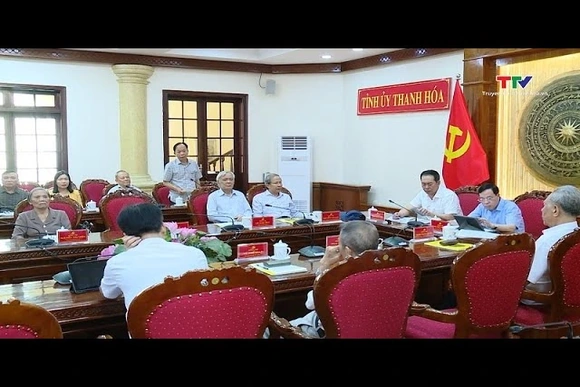 Hội nghị lấy ý kiến của nguyên lãnh đạo tỉnh cho Dự thảo Báo cáo chính trị tại Đại hội Đảng bộ tỉnh 