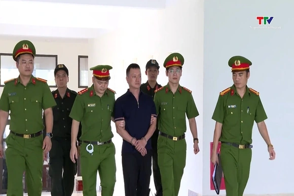 Khởi tố, bắt tạm giam đối tượng hình sự cộm cán Nguyễn Văn Vi (tức Vi ngộ)