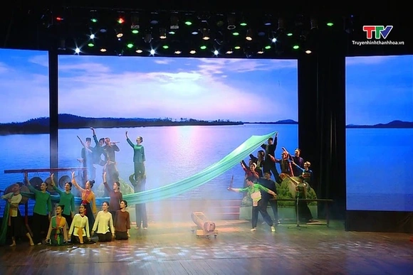 Khai mạc Liên hoan nghệ thuật quần chúng 