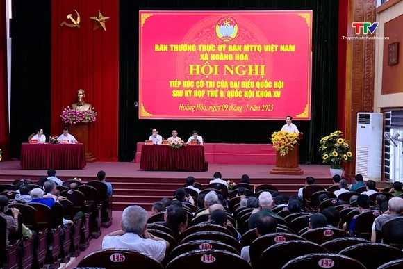 Đoàn ĐBQH tiếp xúc cử tri xã Hoằng Hoá và phường Sầm Sơn