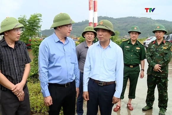Bí thư Tỉnh ủy Nguyễn Doãn Anh kiểm tra, chỉ đạo công tác phòng, chống bão lụt