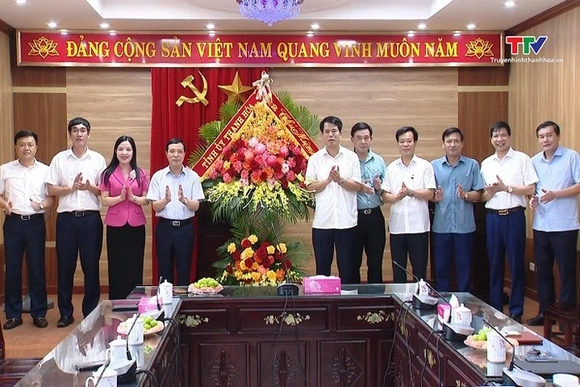 Phó Bí thư Thường trực Tỉnh uỷ chúc mừng Ngày truyền thống ngành Tuyên giáo của Đảng