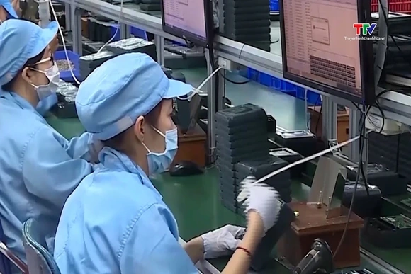 Điều chỉnh quy định xét tuyển ngành vi mạch bán dẫn