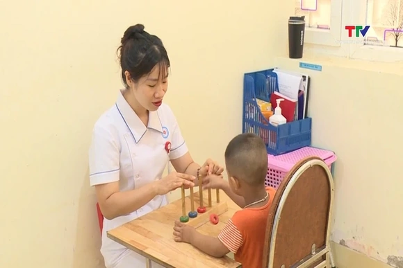 Hiệu quả việc phát hiện sớm và hỗ trợ trẻ mắc rối loạn phổ tự kỷ