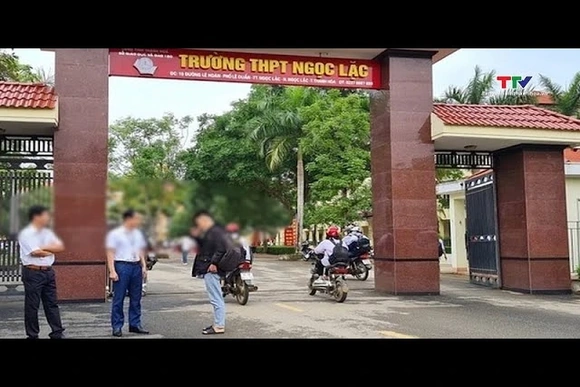 Khởi tố bị can đối với 2 đối tượng về tội giả mạo trong công tác