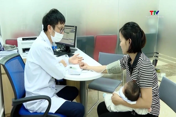 Chủ động tiêm vắc xin để phòng bệnh viêm màng não mô cầu