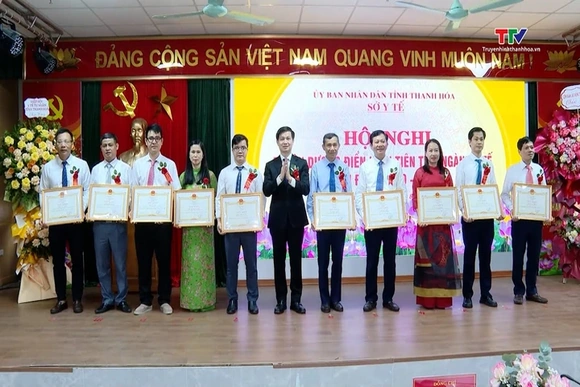 Hội nghị tuyên dương điển hình tiên tiến ngành Y tế giai đoạn 2020 - 2025