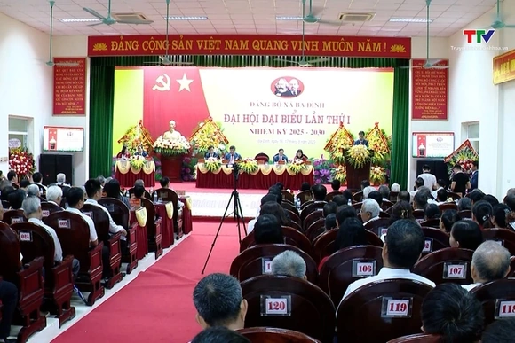 Phó Bí thư Thường trực Tỉnh ủy Lại Thế Nguyên dự Đại hội đại biểu Đảng bộ xã Ba Đình
