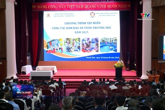 Tập huấn công tác đảm bảo an toàn trường học