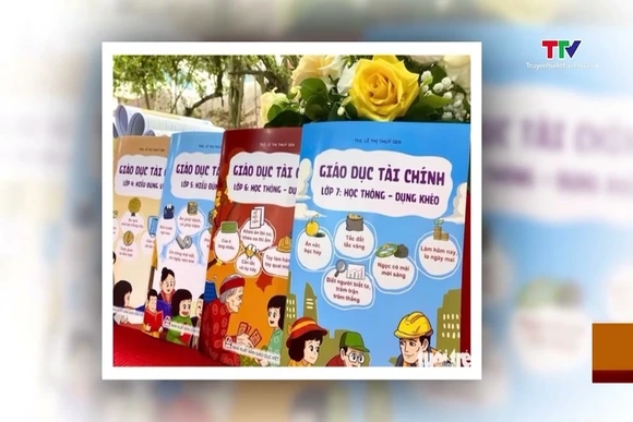 Lần đầu tiên có bộ sách giáo dục tài chính cho học sinh từ lớp 1 đến lớp 12