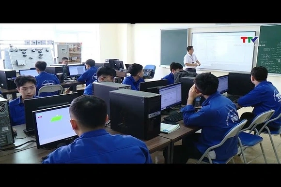 Trường Cao đẳng Công nghiệp Thanh Hoá đẩy mạnh chuyển đổi số
