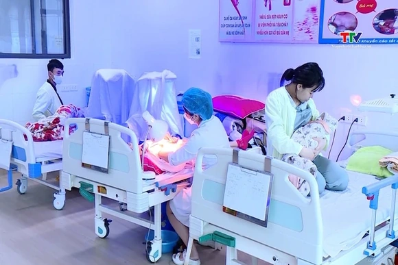 Hệ lụy khó lường từ việc sinh mổ chủ động