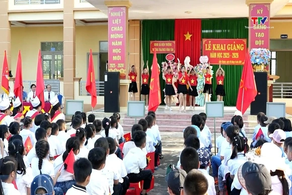Các trường học xã Biện Thượng khai giảng năm học mới