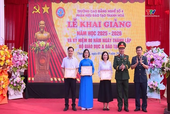 Trường Cao đẳng Nghề số 4 Bộ Quốc phòng - Phân hiệu Đào tạo Thanh Hóa khai giảng năm học mới
