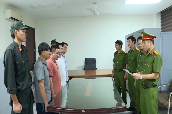 Bắt giữ 17 đối tượng liên quan đến 2 trùm giang hồ 