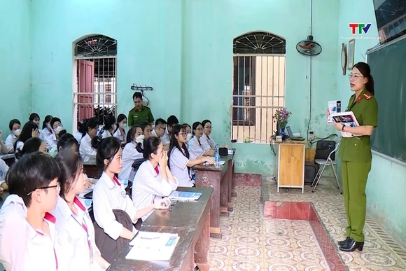 Phòng chống ma túy trong học đường