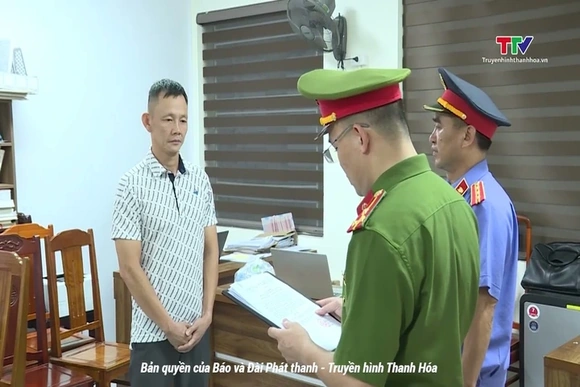 Khởi tố bắt tạm giam đối tượng Phạm Văn Đức (tức “Đức bê đê”)