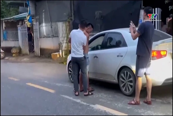 Bắt giữ đối tượng tàng trữ trái phép 152 viên ma túy tổng hợp