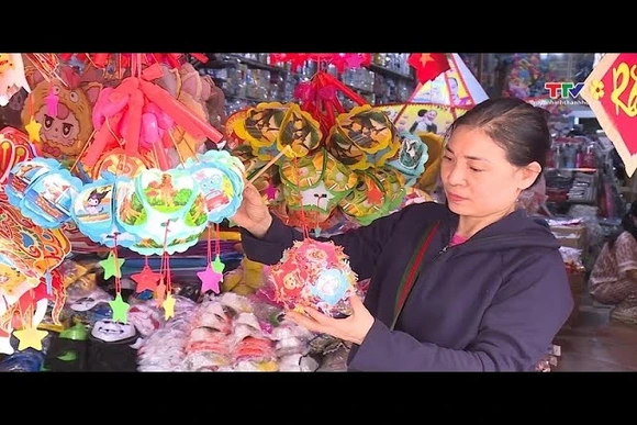 Thị trường đồ chơi Trung thu năm 2025: sức mua giảm